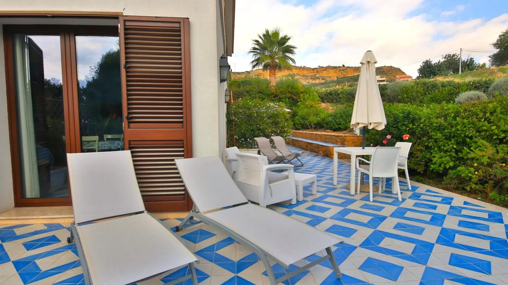 Apartment Villa I Giardini Di Limoni By Klabhouse Sciacca Italy